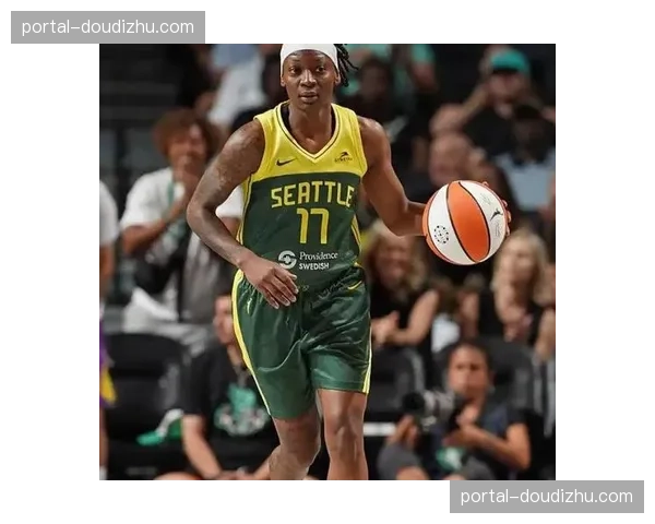 南非主场优势明显，巴拿马核心球员伤缺影响战术完整性