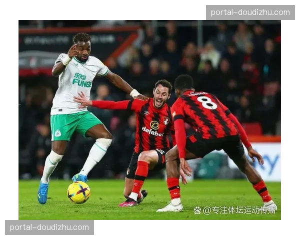 费巴斯在埃尔切败局中独撑中场 个人突破创造多次威胁机会